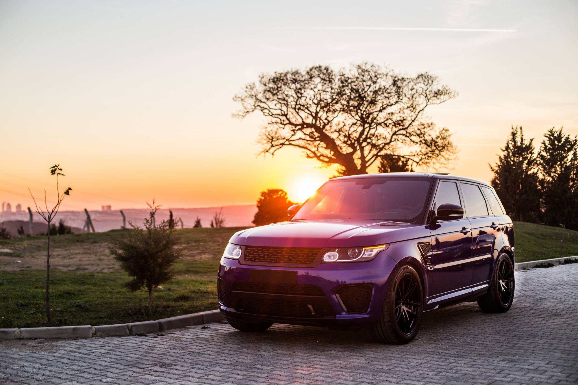lux4rides limo service best SUVs and sedans